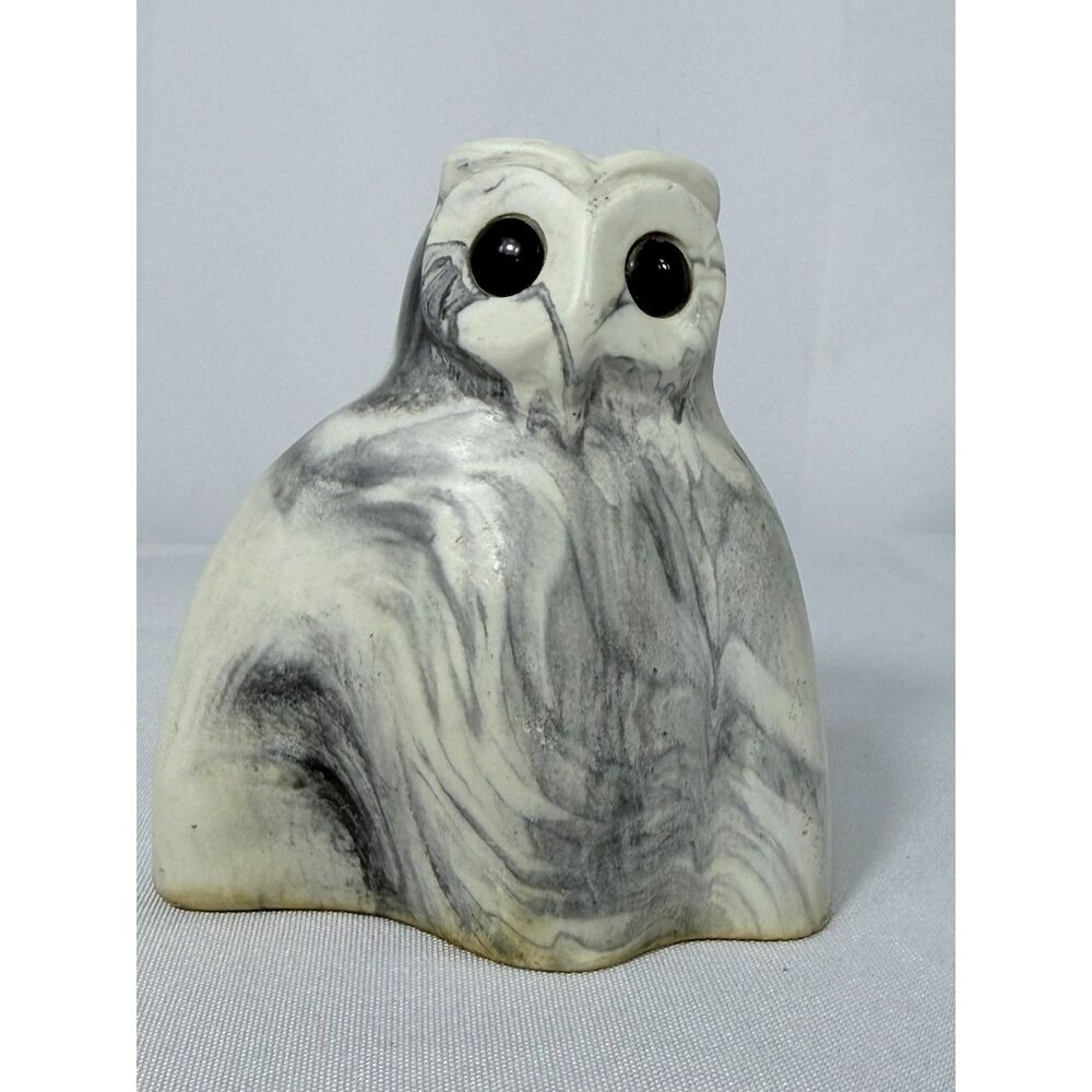 Onxy Hand Carved Owl Gray White Black Eyes Mod Swirl Wolf Original Canada